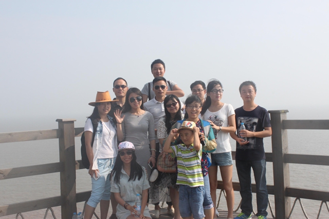 我們同樣盛產靚女帥哥嘛